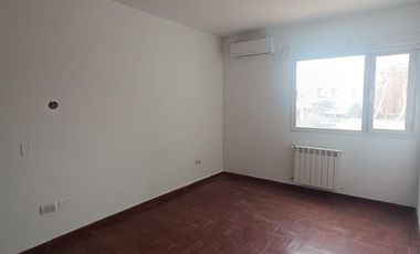 Hermoso Duplex 3 dormitorios en Rincon de Emilio.