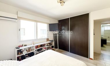 Venta departamento 3 ambientes con balcón, parrilla y cochera en Haedo.