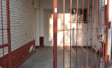 PH en venta - 2 Dormitorios 1 Baño 3 Cocheras - 90Mts2 - Haedo