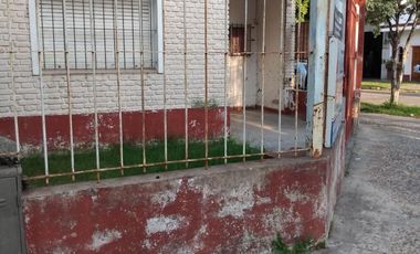 PH en venta - 2 Dormitorios 1 Baño 3 Cocheras - 90Mts2 - Haedo