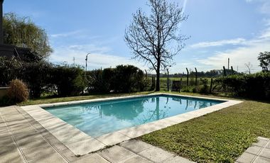 Casa en  VENTA BARRIO EL ROCIO CANNING
