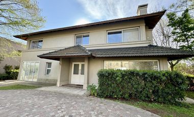 Casa en  VENTA BARRIO EL ROCIO CANNING