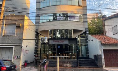 Oficina profesional 3 despachos en VENTA