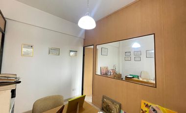 Oficina profesional 3 despachos en VENTA