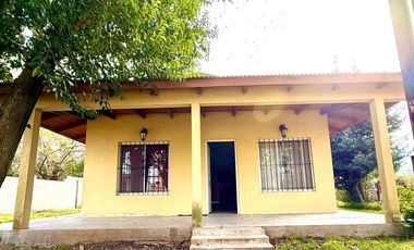 Casa en  Salvador María, Lobos