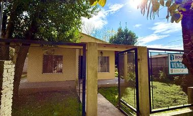 Casa en  Salvador María, Lobos