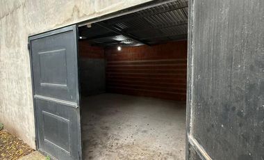 Casa en  Salvador María, Lobos