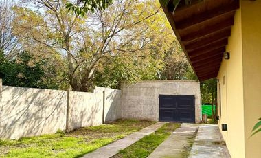 Casa en  Salvador María, Lobos