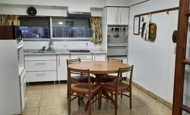 PH en venta - 3 Dormitorios 1 Baño - 260Mts2 - Temperley