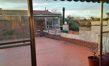 PH en venta - 3 Dormitorios 1 Baño - 260Mts2 - Temperley