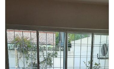 PH en venta - 3 Dormitorios 1 Baño - 260Mts2 - Temperley