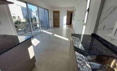 Departamento tres ambientes con cochera BOJ PELLEGRINI Morón