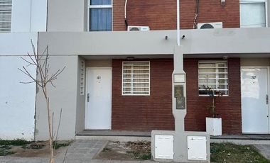 VENTA DUPLEX FERNANDEZ ORO