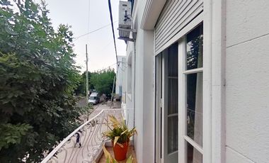Departamento de 2 Dormitorios en Planta Alta - 93 M2 - Zona Facultades