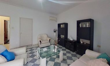 Departamento de 2 Dormitorios en Planta Alta - 93 M2 - Zona Facultades