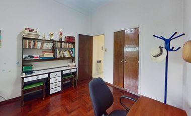 Departamento de 2 Dormitorios en Planta Alta - 93 M2 - Zona Facultades
