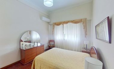 Departamento de 2 Dormitorios en Planta Alta - 93 M2 - Zona Facultades