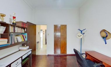 Departamento de 2 Dormitorios en Planta Alta - 93 M2 - Zona Facultades