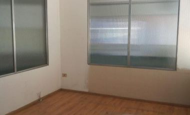 AV BELGRANO Y CHACABUCO 140 m2 en esquina 10° piso c/ terraza perimetral
