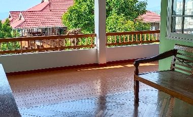 Di sewakan, bisa blanan cocok  kantor dan guest house, parkir 8 mobil