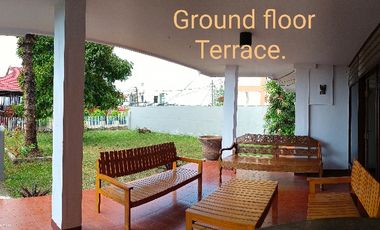 Di sewakan, bisa blanan cocok  kantor dan guest house, parkir 8 mobil