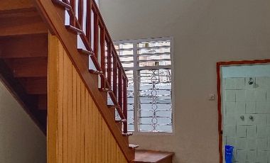 Di sewakan, bisa blanan cocok  kantor dan guest house, parkir 8 mobil