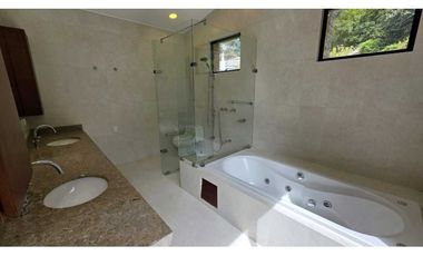 ARRIENDO CASA EN SOTILEZA 4 HABITACIONES (IC)