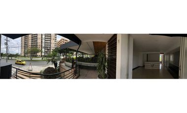 VENTA LOCAL EN EL NORTE SOBRE AVENIDA PRINCIPAL