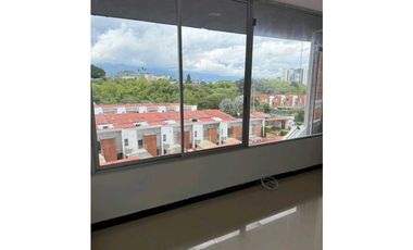 VENTA LOCAL EN EL NORTE SOBRE AVENIDA PRINCIPAL