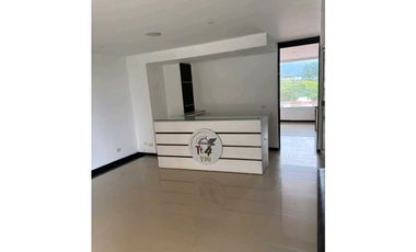 VENTA LOCAL EN EL NORTE SOBRE AVENIDA PRINCIPAL