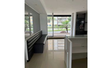 VENTA LOCAL EN EL NORTE SOBRE AVENIDA PRINCIPAL