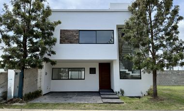 Privanza Hábitat, Coto Senda, para estrenar, 191 M2 construcción, 3 recámaras, casa club con alberca