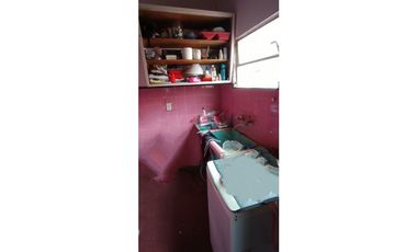 VENTA DOS CASAS SOBRE LOTE DE 1.134M2