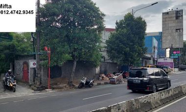 196. Disewakan Tanah Komersial Strategis 2500 m² di Jakarta Selatan