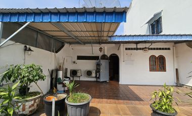 Dijual Cepat ! Rumah Timur Baru Satu Medan Siap Huni, Harga Nego