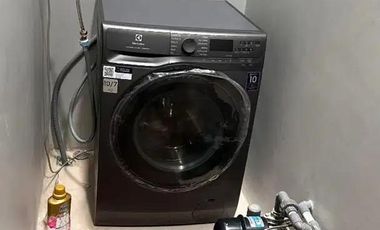 Disewakan Rumah dalam Cluster 3 Lantai di Fatmawati Jaksel!