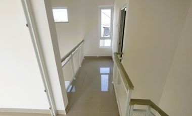 Pamulang Heritage 3 Rumah 2 Lantai 3 Kamar Tidur Pamulang Tangsel