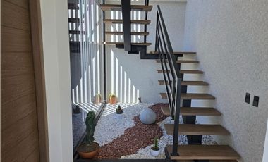 Casa finca en Condominio San Vicente, v sector campo alegre