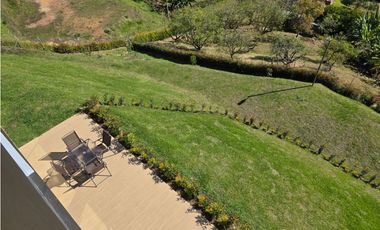 Casa finca en Condominio San Vicente, v sector campo alegre