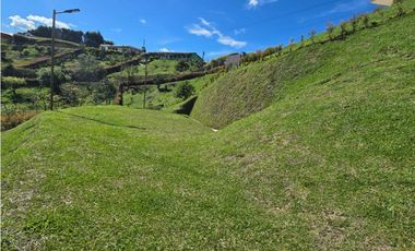Casa finca en Condominio San Vicente, v sector campo alegre