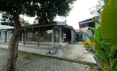 Ruang Usaha Model Limasan Istimewa Jln Cemani Grogol SKH