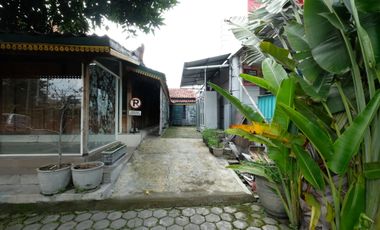 Ruang Usaha Model Limasan Istimewa Jln Cemani Grogol SKH