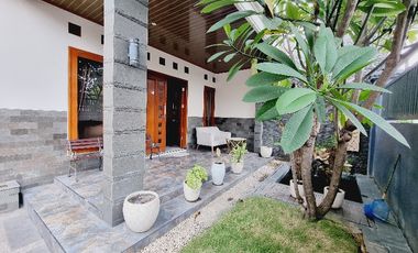 Rumah Mewah 359m² Ada Private Pool & Furnish Solo Kota
