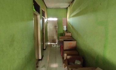 Rumah Strategis Dekat Pusat Perbelanjaan di Bumi Asri Mekar Rahayu