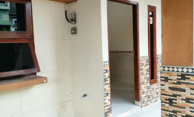 RUMAH DI GENTAN SUKOHARJO