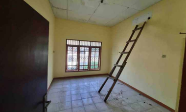 Sewa Rumah Strategis di Tebet Barat – Harga Bisa Nego!