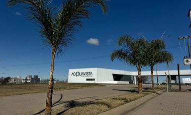 SE VENDE  LOTE EN AQUAVISTA BARRIO RESIDENCIAL