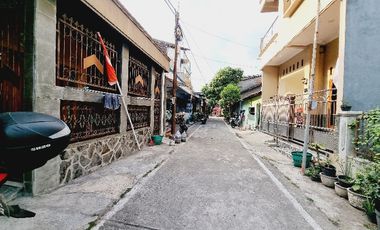 Rumah Apik 1.5 Lt Perumahan Dekat Kampus UNS Solo