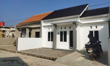 dijual rumah hrg 300jt bersih tinggal serah kunci rumah