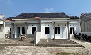 dijual rumah hrg 300jt bersih tinggal serah kunci rumah